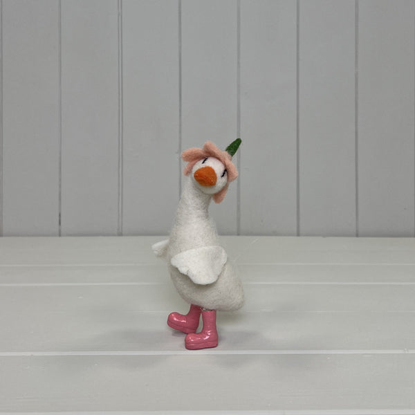 Felt Duck with flower hat 10x8x15cm Weight-23g
