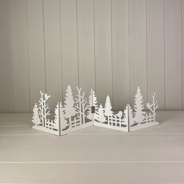 White Wooden Christmas Scene Display (18.5cm) Weight- 124g