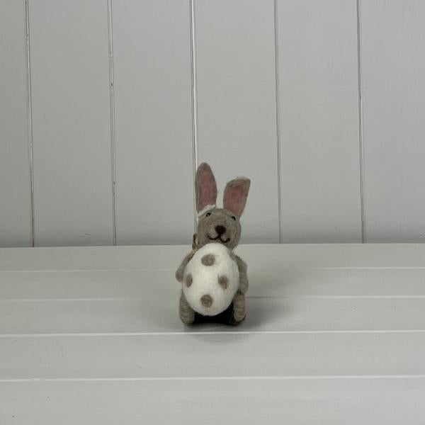 Rabbit Sat with Egg 10x7x13cm Weight-16g