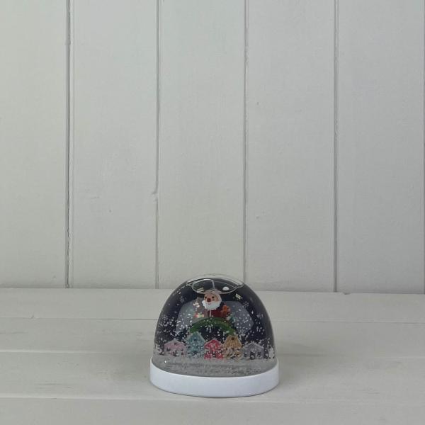 plastic snow globle decoration Weight-210g 9.2*6.8*6.8