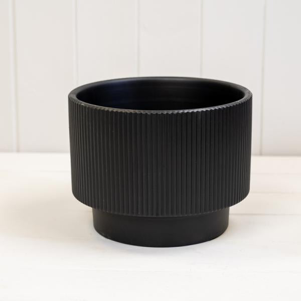 Black footed Cylinder Pot TD20cm H15cm
