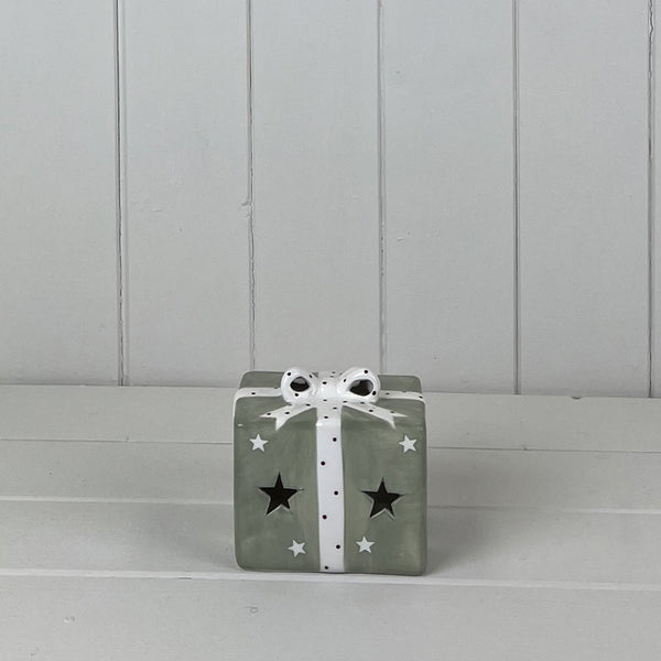 Green Ceramic Present with White Bow Decoration with LED L10xD8xH9.1cm Weight-248g