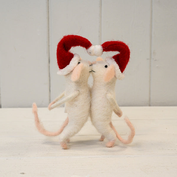 Pair of Festive Kissing Mice  14x4x14cm