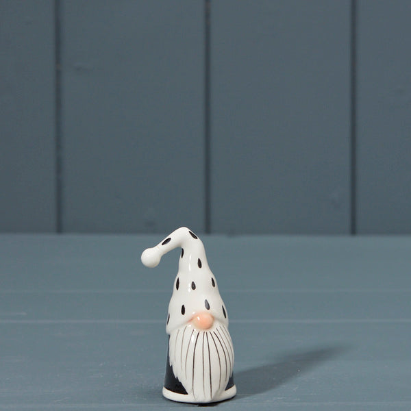 Black and White Ceramic Santa L4xD3.8xH7.5cm  Weight-30g