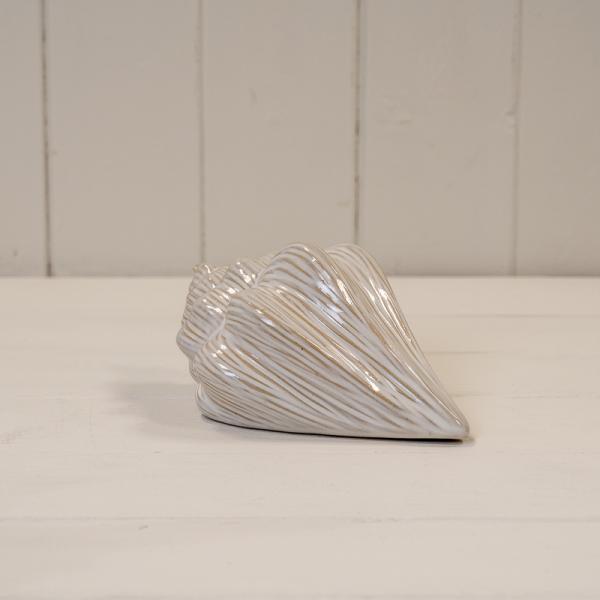 Glazed Ceramic Shell Ornament with Textured Detail L15.5xW10.2xH7.5cm