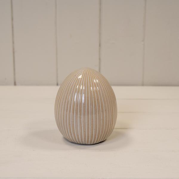 Glazed Ceramic Egg Ornament with Textured Detail L8.7xW8.7xH10.2cm