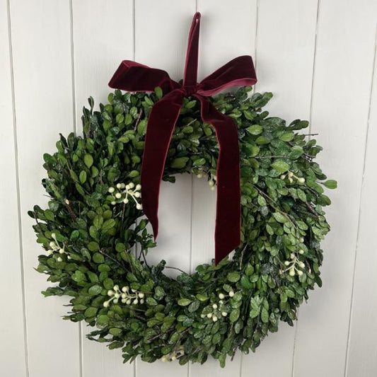 Mistletoe Wreath with Bow D43cm