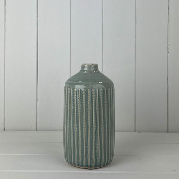 Ceramic Indented Flower Vase (19cm) D10cm