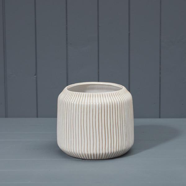 White Ceramic Pot H16cm D18cm W18cm