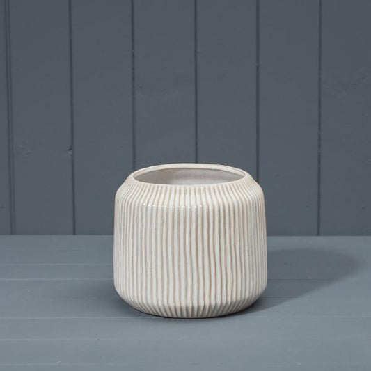 White Ceramic Pot H16cm D18cm W18cm